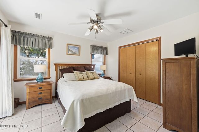 1821 S Shore Drive, Surf City, NC 28445