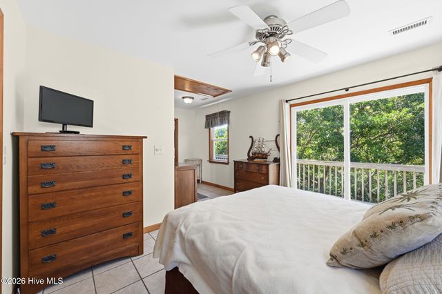 1821 S Shore Drive, Surf City, NC 28445