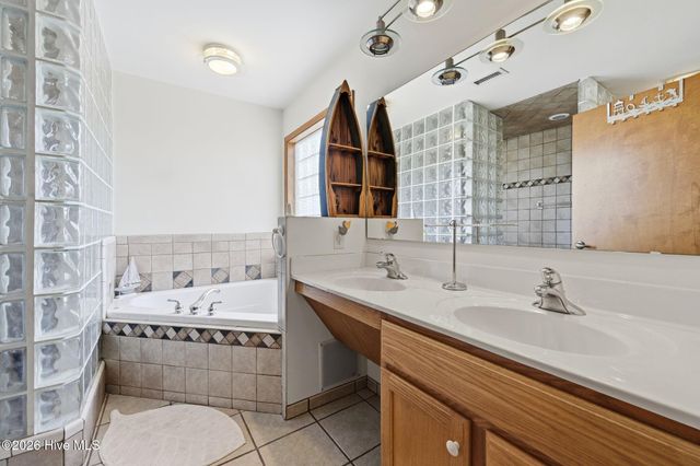 1821 S Shore Drive, Surf City, NC 28445