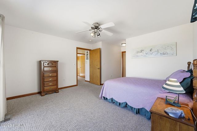 1821 S Shore Drive, Surf City, NC 28445