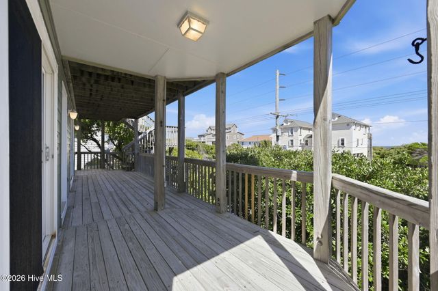 1821 S Shore Drive, Surf City, NC 28445