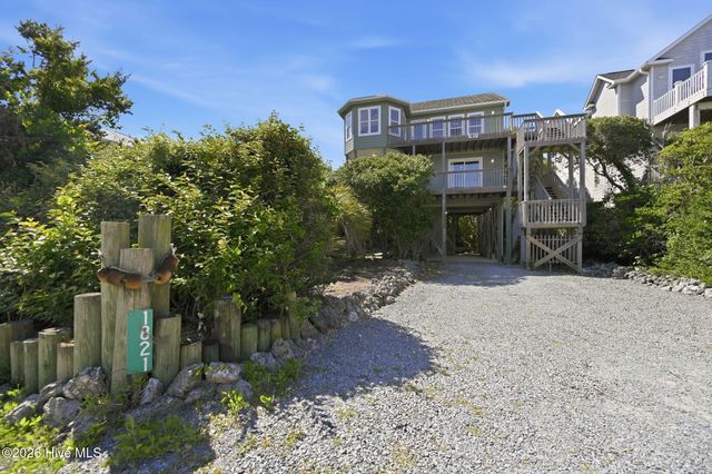1821 S Shore Drive, Surf City, NC 28445