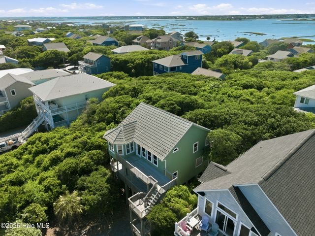 1821 S Shore Drive, Surf City, NC 28445