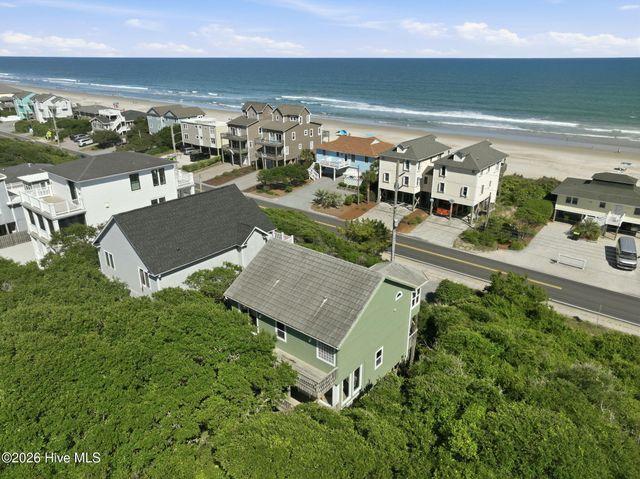 1821 S Shore Drive, Surf City, NC 28445