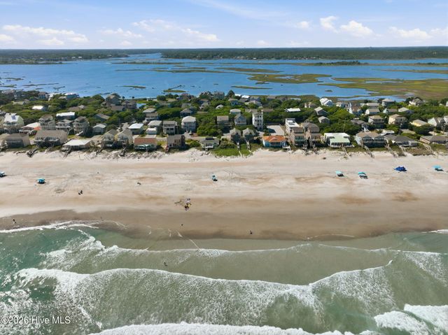 1821 S Shore Drive, Surf City, NC 28445