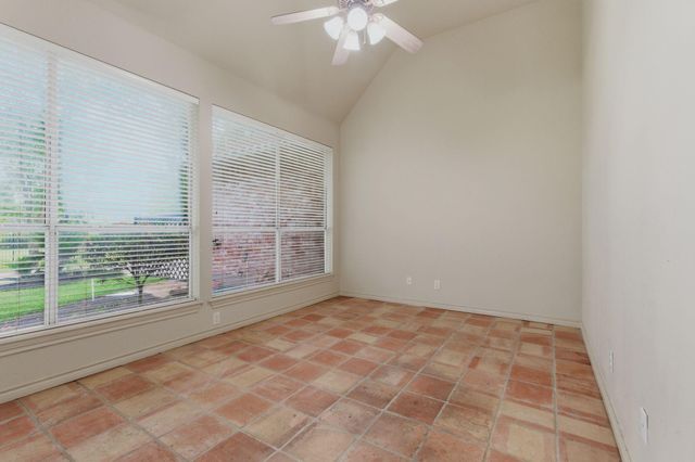 89 La Mirada Drive, Montgomery, TX 77356