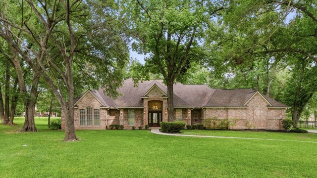89 La Mirada Drive, Montgomery, TX 77356