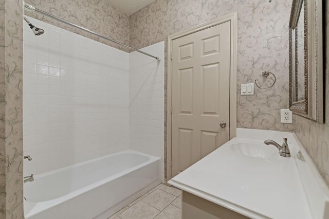 89 La Mirada Drive, Montgomery, TX 77356