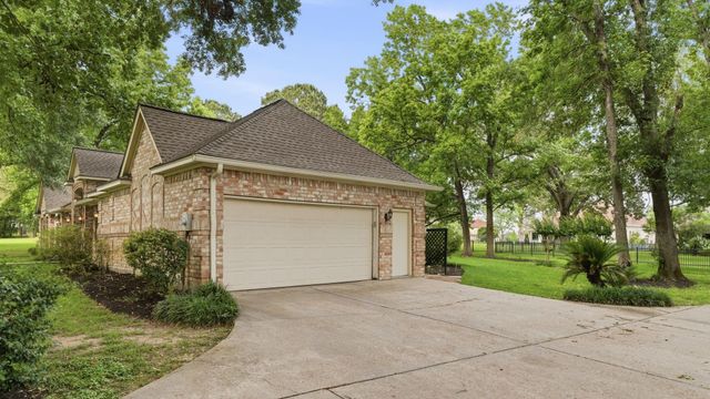 89 La Mirada Drive, Montgomery, TX 77356
