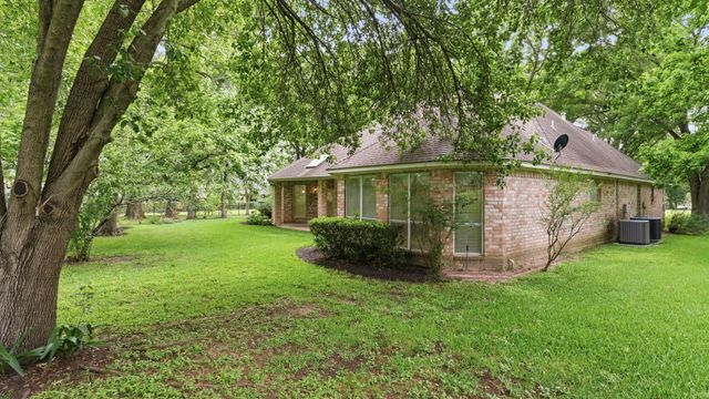89 La Mirada Drive, Montgomery, TX 77356