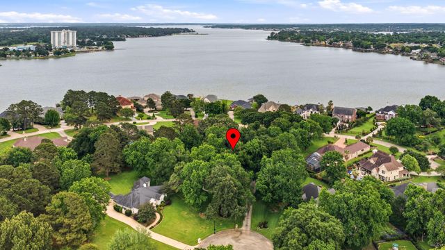 89 La Mirada Drive, Montgomery, TX 77356
