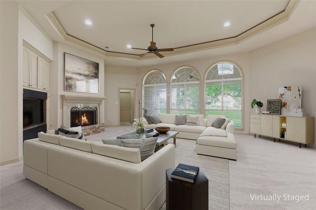 89 La Mirada Drive, Montgomery, TX 77356