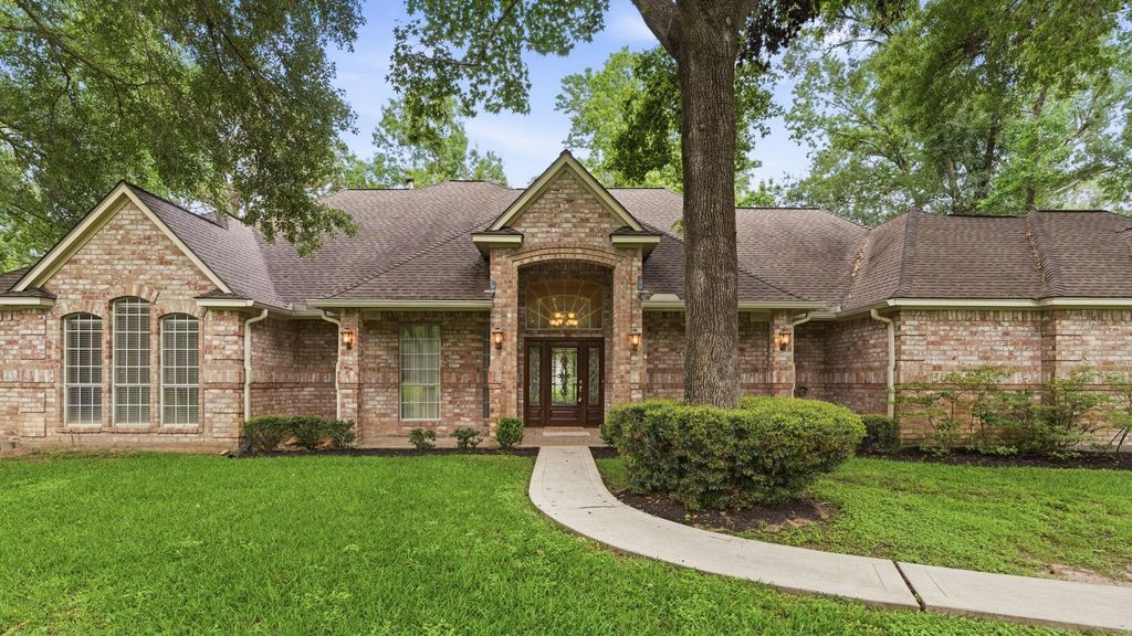 89 La Mirada Drive, Montgomery, TX 77356