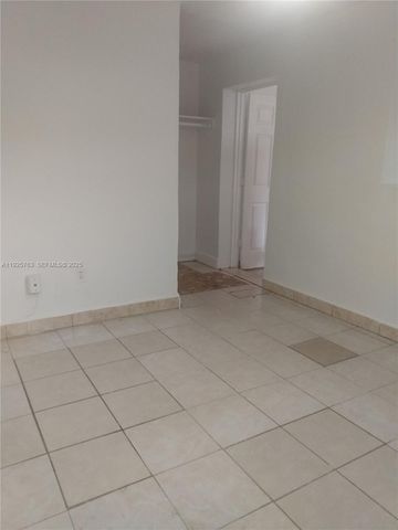 980 NW 109th St B-REAR, Miami, FL 33168