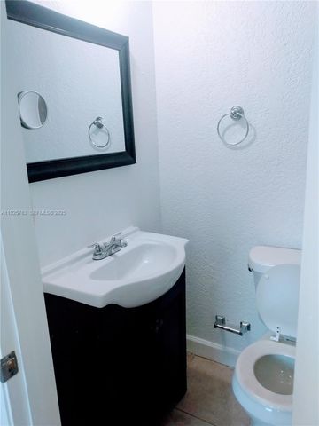 980 NW 109th St B-REAR, Miami, FL 33168