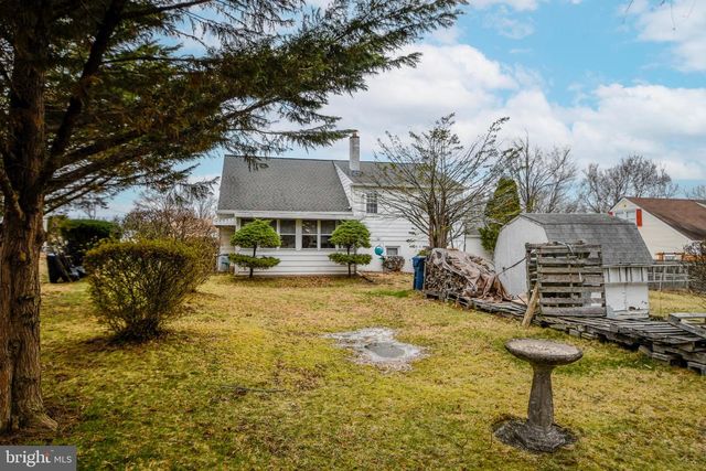 220 HAMPSHIRE DR, Chalfont, PA 18914