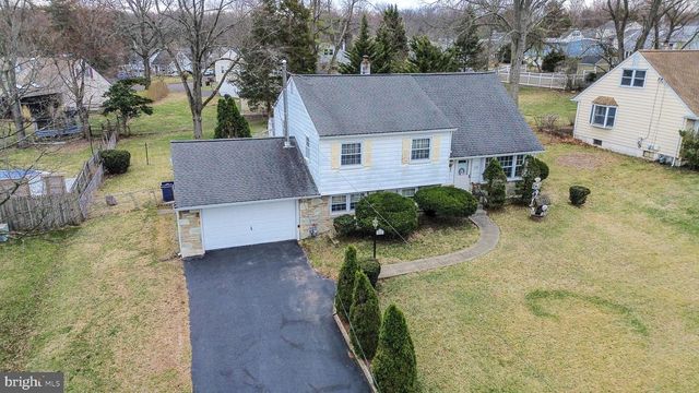 220 HAMPSHIRE DR, Chalfont, PA 18914