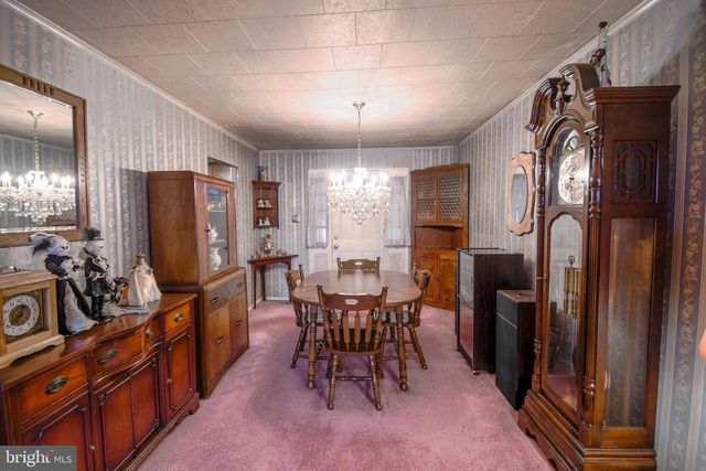 220 HAMPSHIRE DR, Chalfont, PA 18914