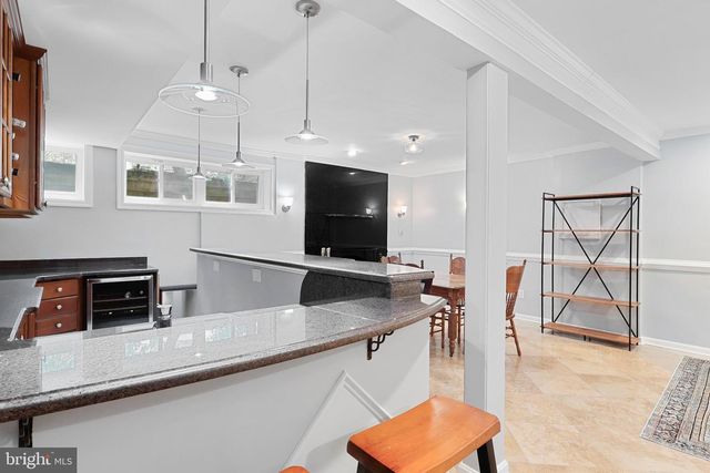 11202 WEDGE DR, Reston, VA 20190