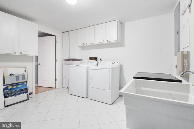 11202 WEDGE DR, Reston, VA 20190