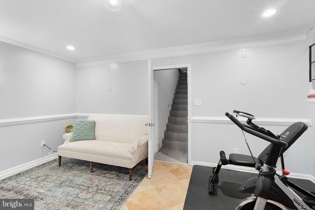11202 WEDGE DR, Reston, VA 20190