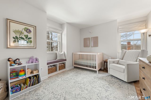 164 Summer Street APT A, New Canaan, CT 06840