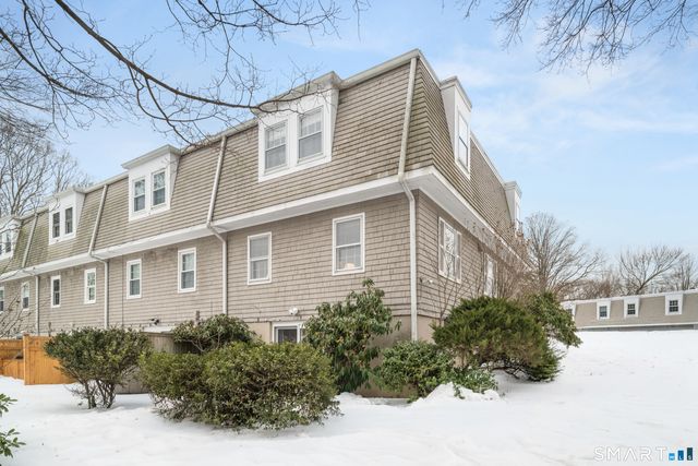 164 Summer Street APT A, New Canaan, CT 06840
