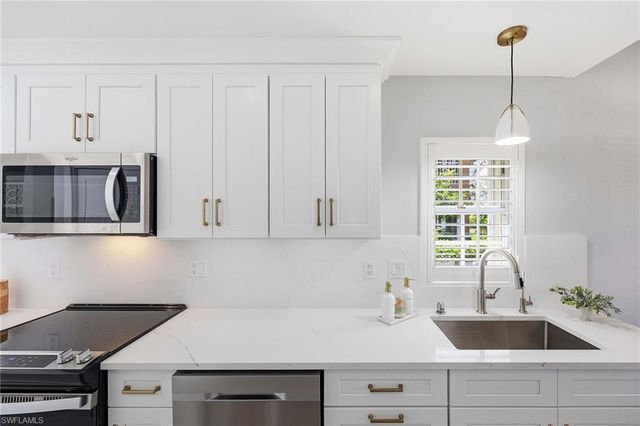 13205 Sherburne CIR 201, Bonita Springs, FL 34135