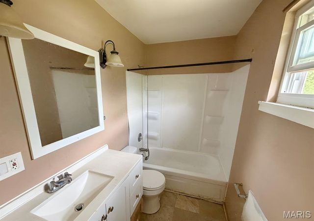 5599 Anna Lee Drive, House Springs, MO 63051