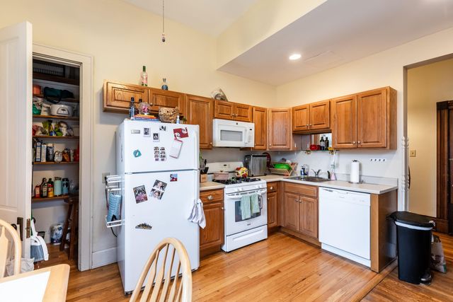 634 Greenup Street, Covington, KY 41011