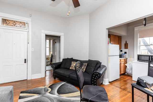 634 Greenup Street, Covington, KY 41011