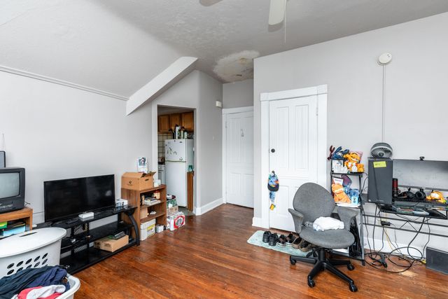 634 Greenup Street, Covington, KY 41011