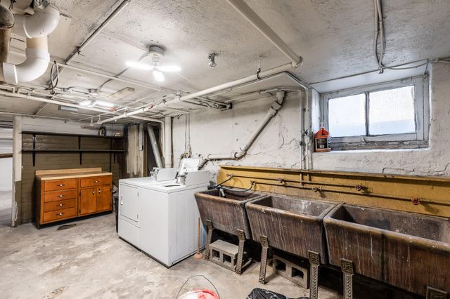 634 Greenup Street, Covington, KY 41011