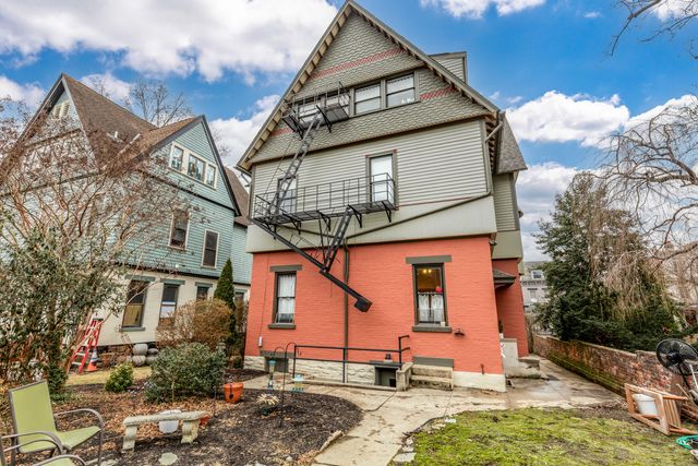 634 Greenup Street, Covington, KY 41011