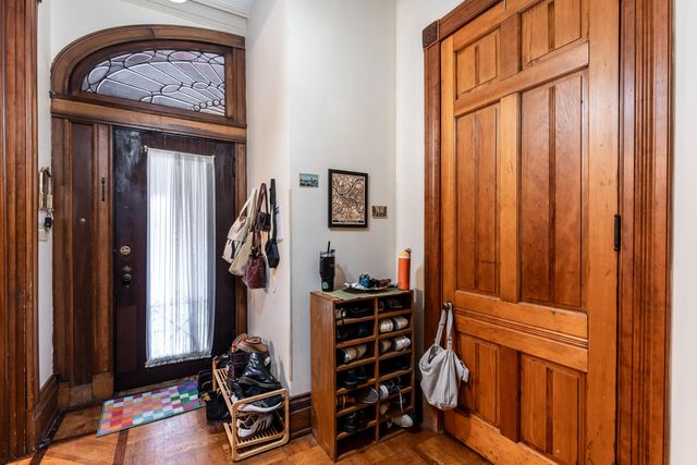 634 Greenup Street, Covington, KY 41011