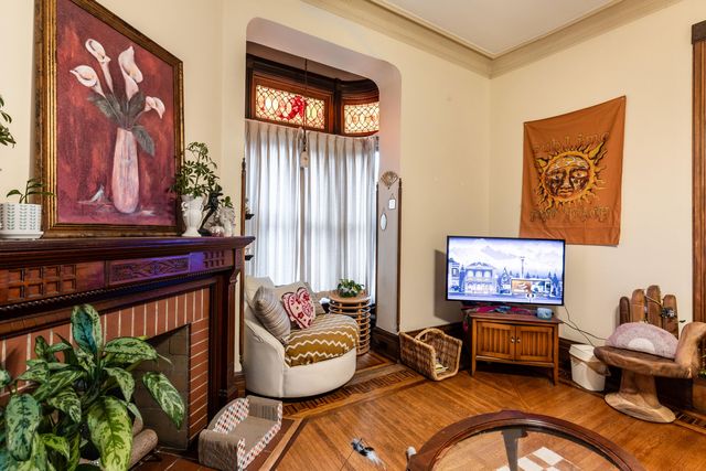 634 Greenup Street, Covington, KY 41011