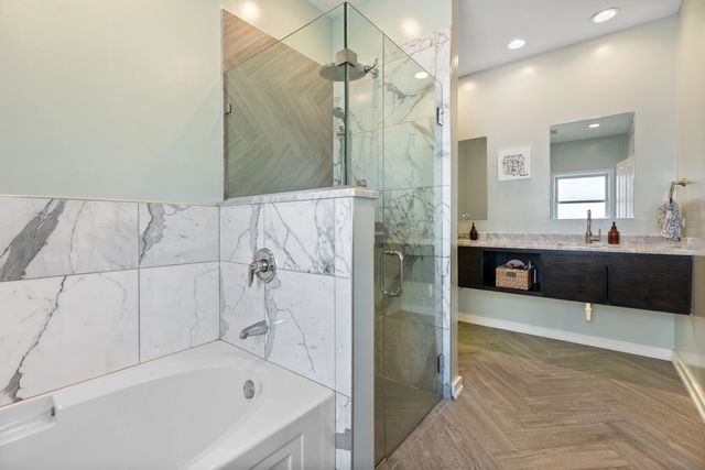 417 N NOBLE Street 5, Chicago, IL 60642