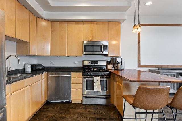 417 N NOBLE Street 5, Chicago, IL 60642