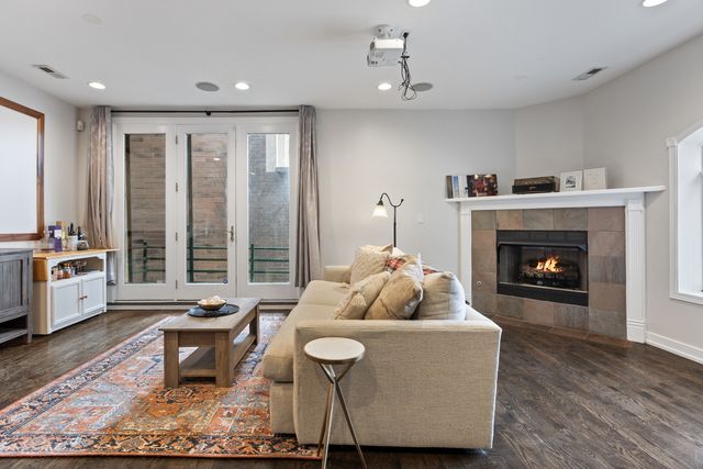 417 N NOBLE Street 5, Chicago, IL 60642