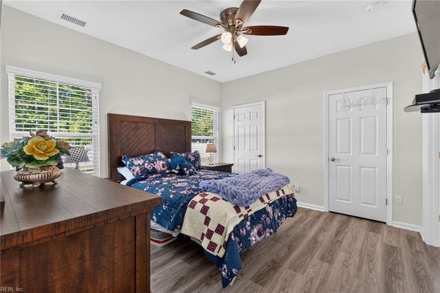 2075 Heron's Point LN, Suffolk, VA 23434
