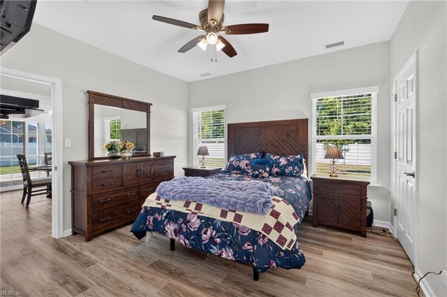 2075 Heron's Point LN, Suffolk, VA 23434