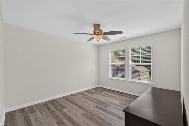 2075 Heron's Point LN, Suffolk, VA 23434