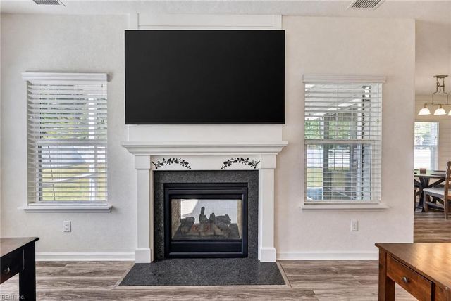 2075 Heron's Point LN, Suffolk, VA 23434