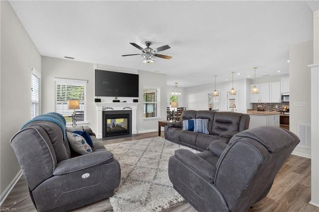 2075 Heron's Point LN, Suffolk, VA 23434