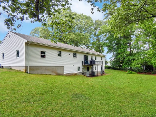 2 Laurel Hill Drive, Westerly, RI 02891