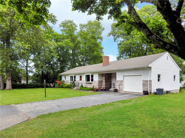 2 Laurel Hill Drive, Westerly, RI 02891