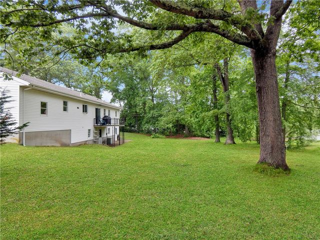 2 Laurel Hill Drive, Westerly, RI 02891