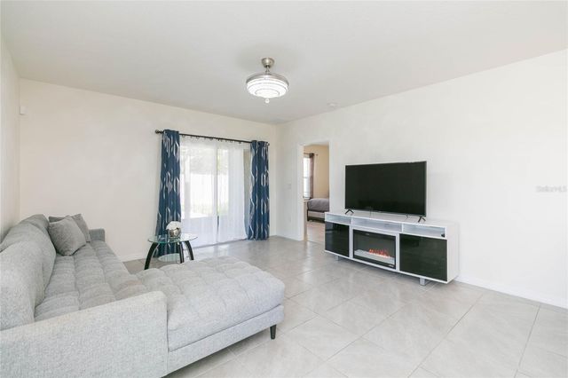 2839 MAIDEN GRASS ISLE, Wesley Chapel, FL 33543