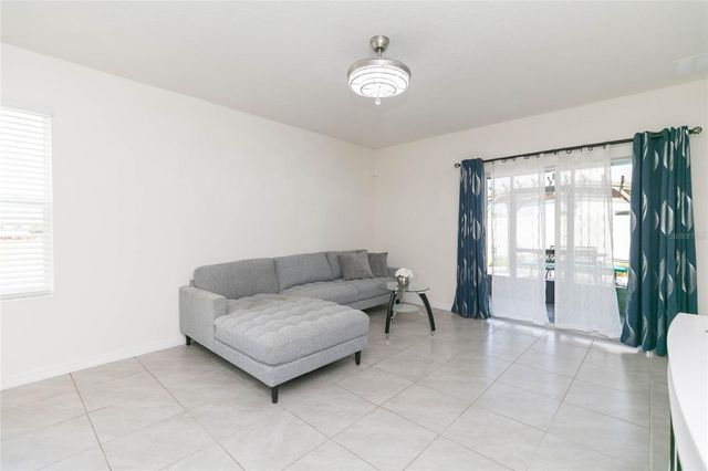 2839 MAIDEN GRASS ISLE, Wesley Chapel, FL 33543