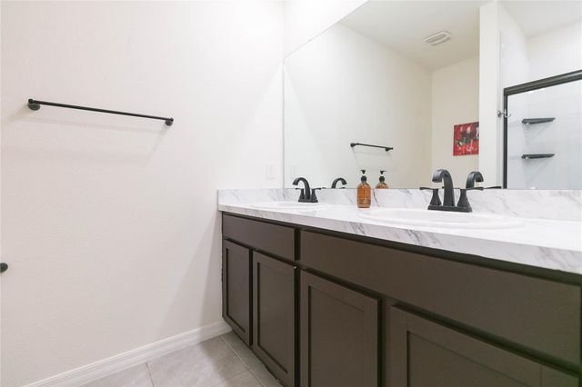 2839 MAIDEN GRASS ISLE, Wesley Chapel, FL 33543